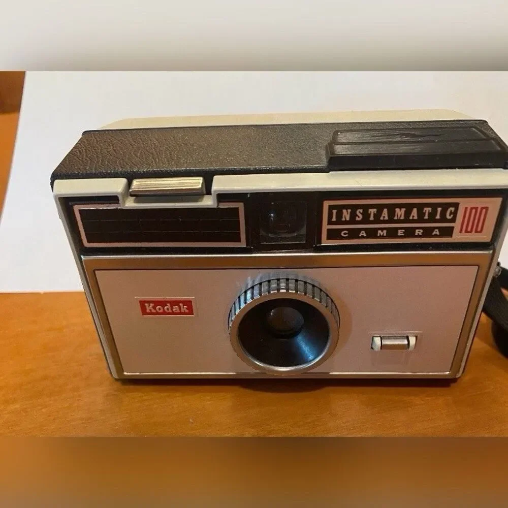 Kodak Instamatic 100 Camera Film Vintage Not Tested
